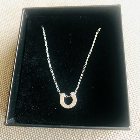 NWT 925 Sterling Silver Horse Shoe Pendant Necklace - Picture 2 of 4
